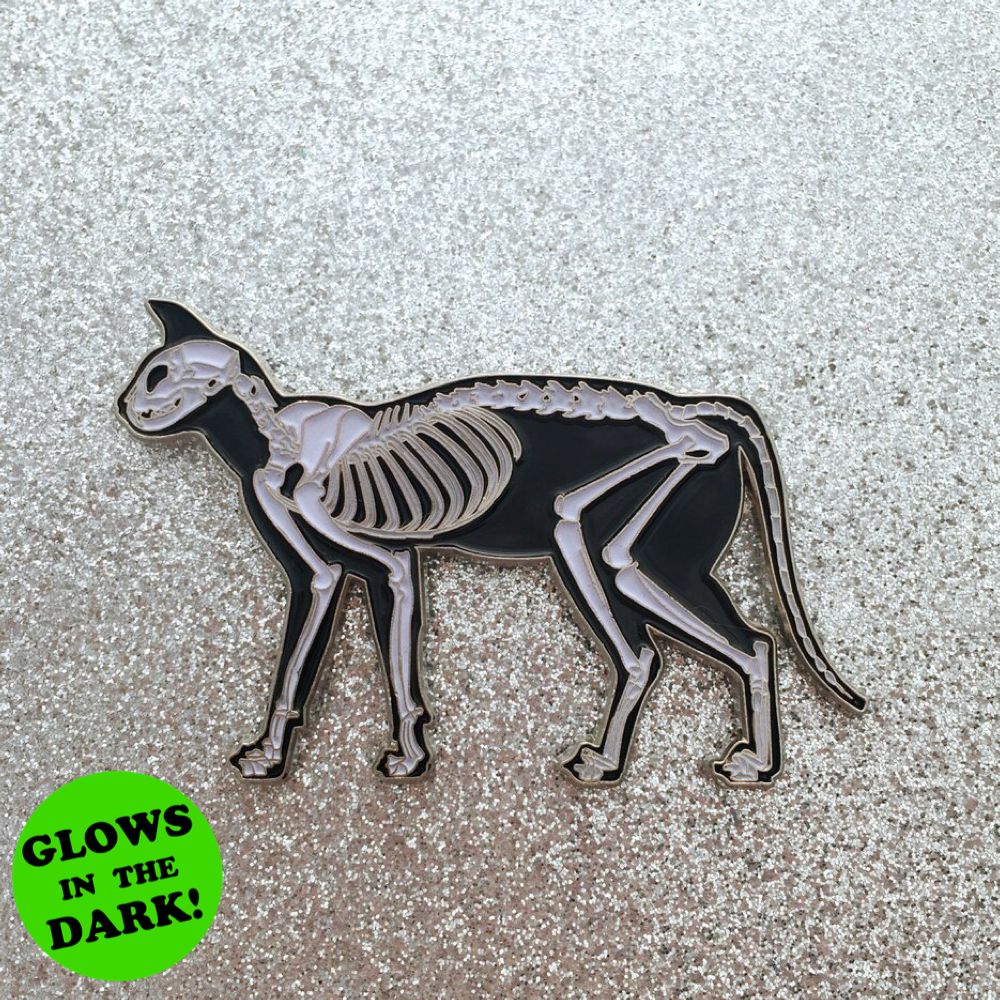 Lola XL Pin